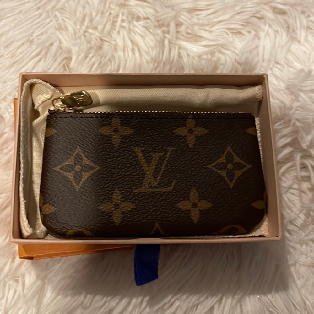 Brand new Monogram Cles